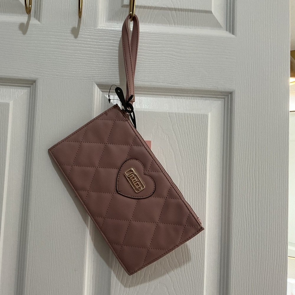 Pink Quilted Wristlet 
Pink juicy couture with tags